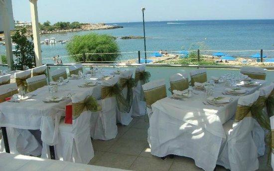 Tsampikos Fish Tavern